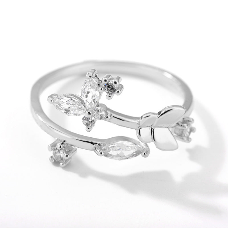 Verstellbarer Zirkonring für Damen mit frischer Blume