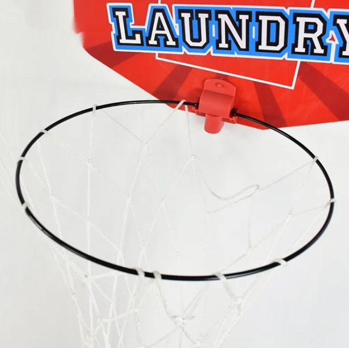 Hängender Basketball-Wäschekorb
