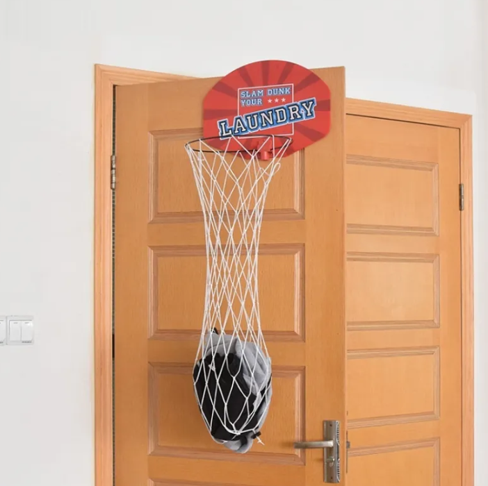 Hängender Basketball-Wäschekorb