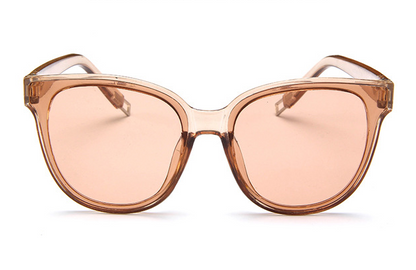 Fashionable Oversized Sunglasses